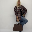 camicia asimmetrica con applicazione sul colletto asymmetric